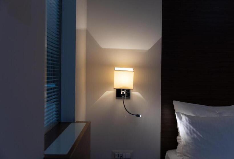 اتاق استاندارد, Dukagjini