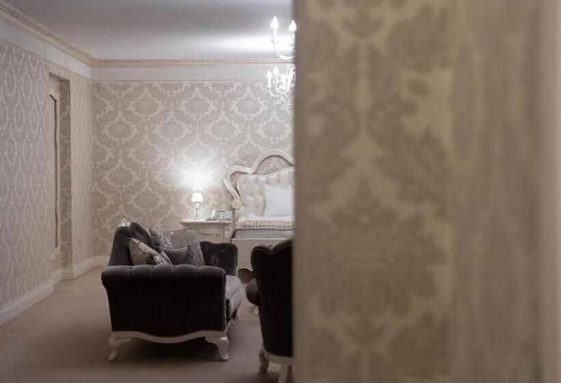 سوئیت پرزیدنت, Dukagjini