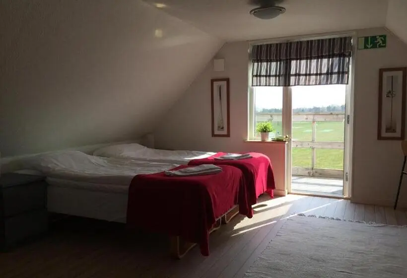 Huoneisto 2 Makuuhuonetta, Abbekås Golfrestaurang & Hotell