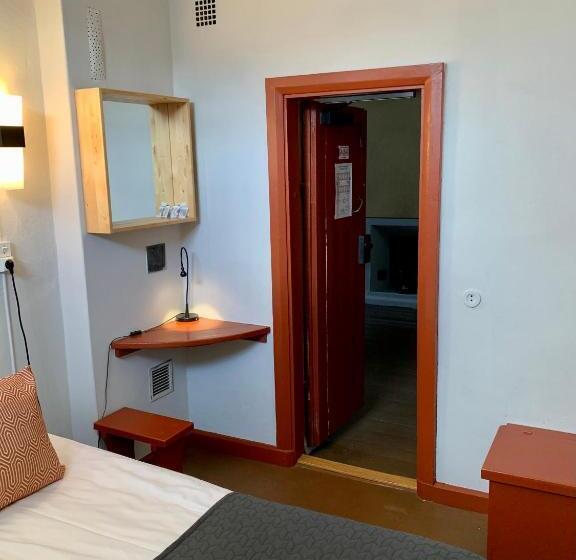 חדר סטנדרט חדר אמבטיה משותף, Fästningens