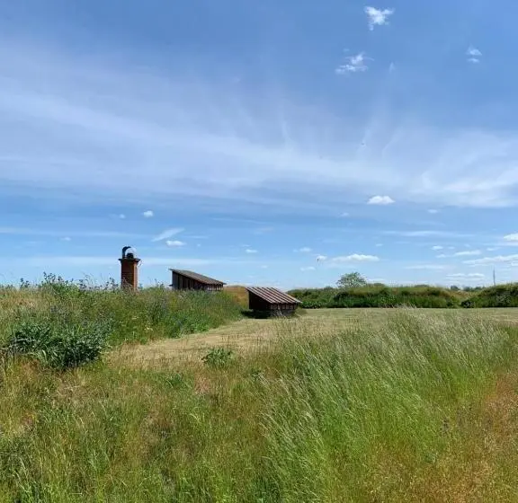 Perhehuone Jaettu Kylpyhuone, Fästningens