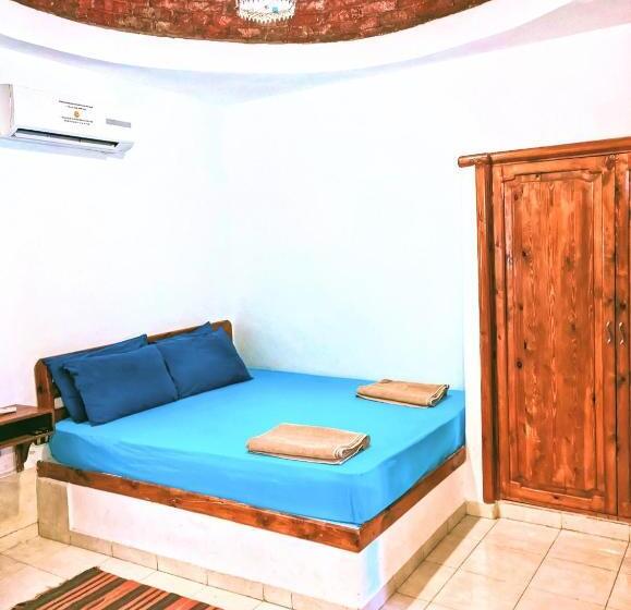 اتاق استاندارد سه نفره, Ghazala Hotel Dahab