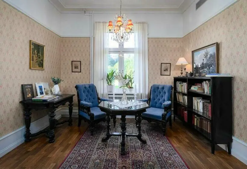 Standard Yhden Hengen Huone Jaettu Kylpyhuone, Borrgården Hostel