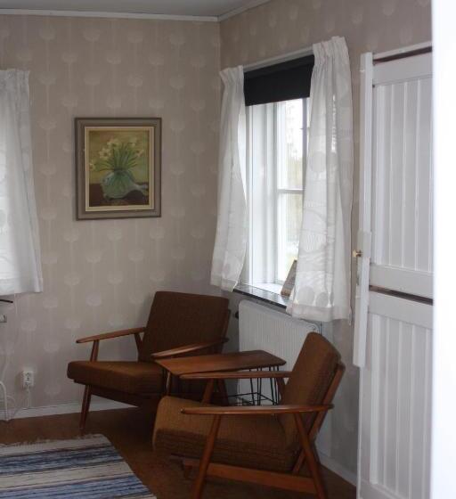 غرفة عائلية, Borrgården Hostel