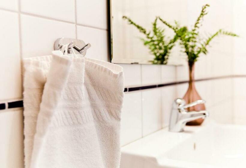 Номер Стандарт, Abbekås Golfrestaurang & Hotell