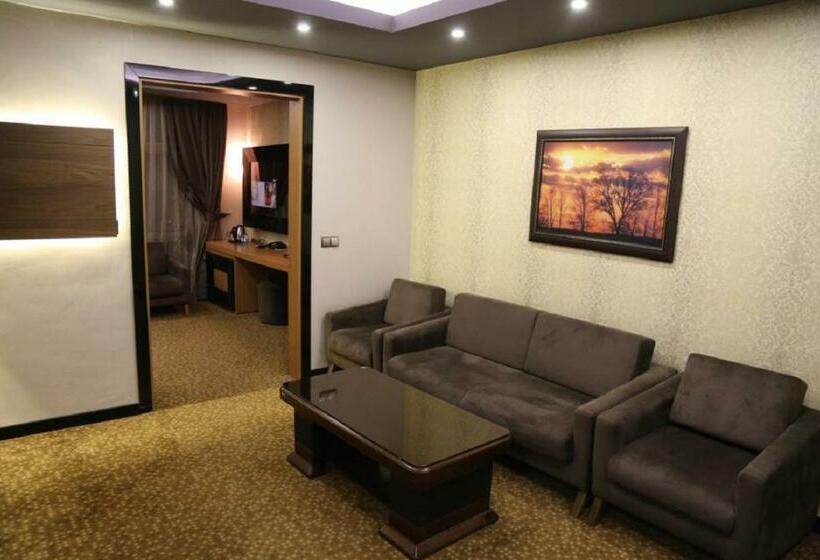 سوییت لوکس, Erbil Quartz