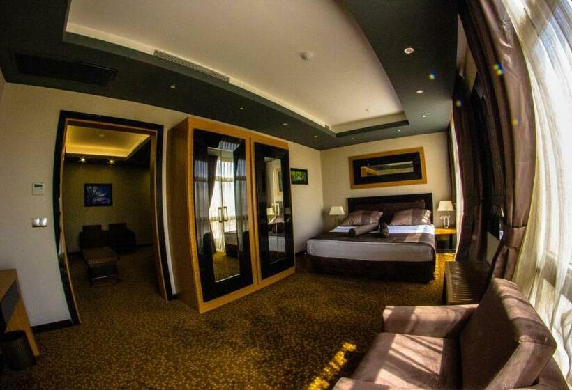 سوییت لوکس, Erbil Quartz