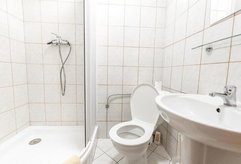 סוויטת 2 חדרי שינה, Gradl