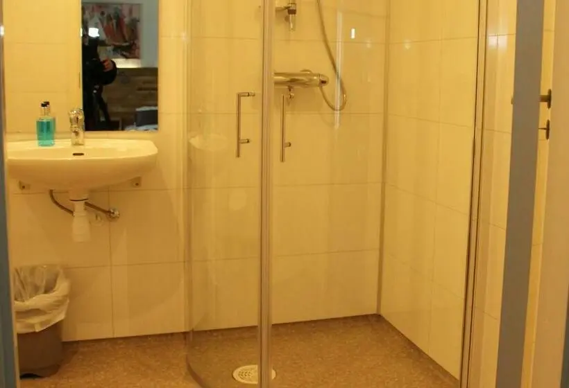 Chambre Standard Individuelle, Grimstad Vertshus
