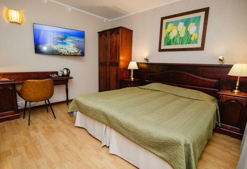 اتاق سوپریور, Legend