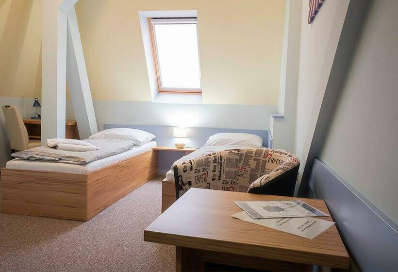 غرفة قياسية, Nautico