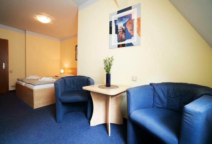 غرفة قياسية, Nautico