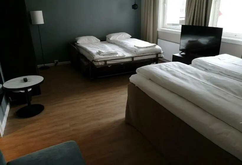 Dört Kişilik Standart Oda, Scandic Harstad