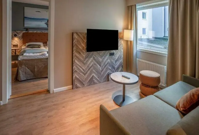 Dört Kişilik Standart Oda, Scandic Harstad