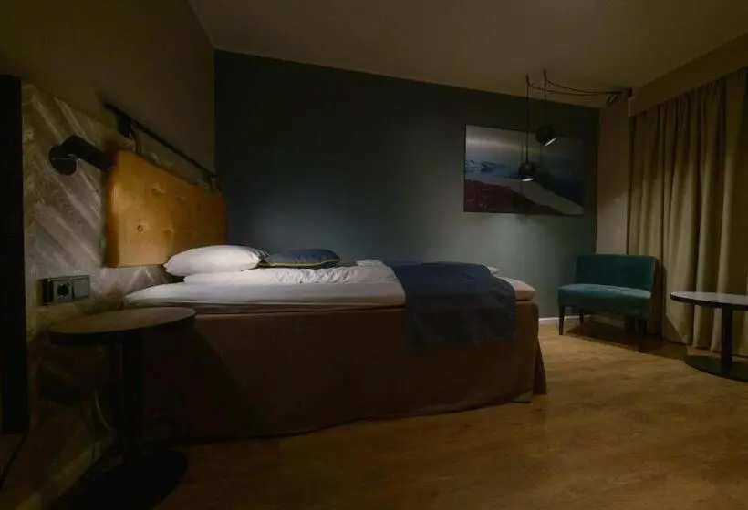 Standart Tek Kişilik Oda, Scandic Harstad
