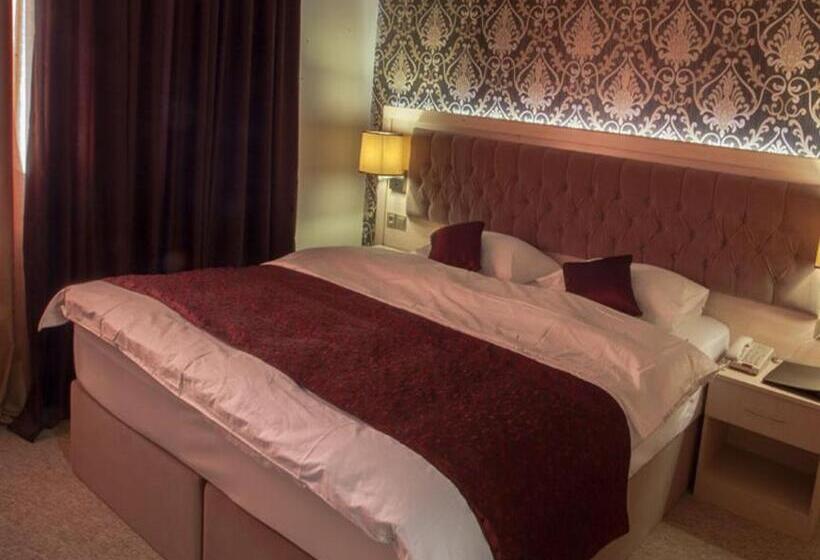 Номер Стандарт Индивидуальный, Seever