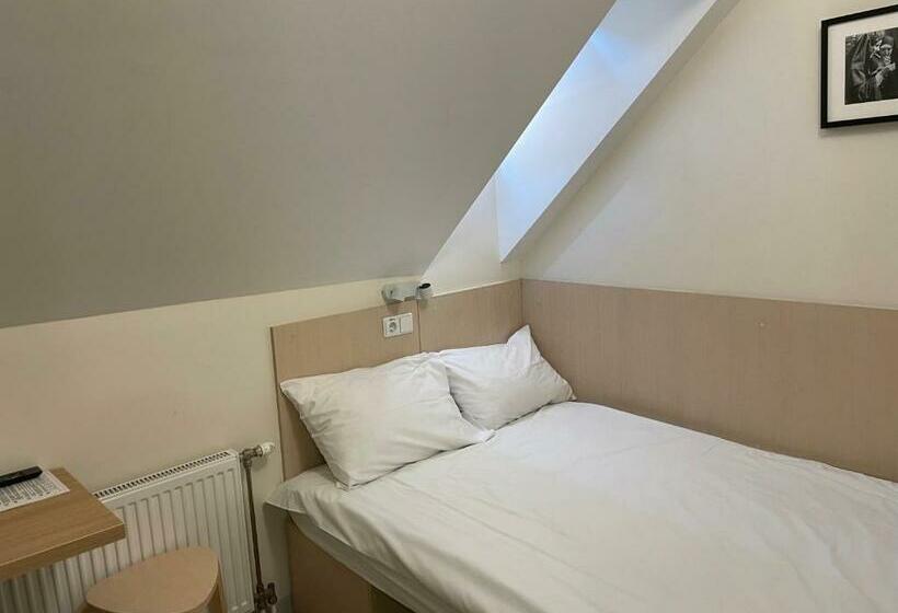 اتاق اکونومی, Stay Express