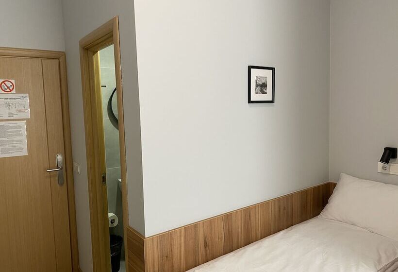 اتاق استاندارد یک نفره, Stay Express