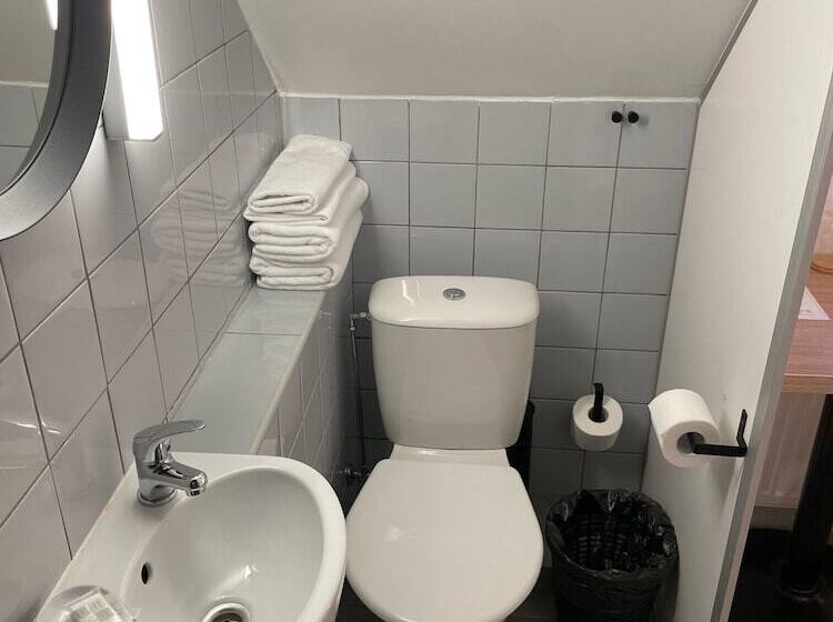 اتاق اکونومی, Stay Express