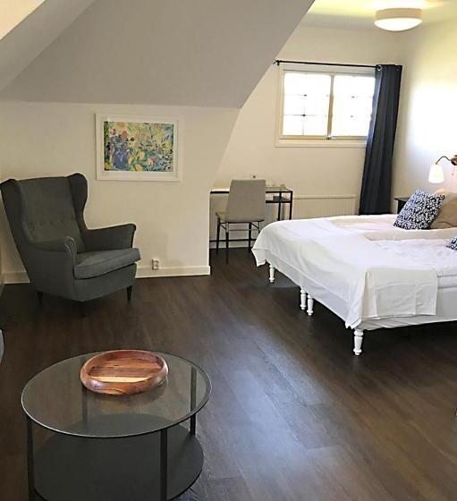 家庭间, Rasta Lilla Edet