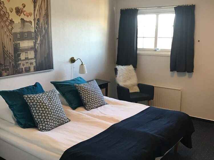 高级大房间, Rasta Lilla Edet