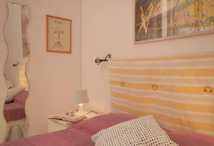اتاق استاندارد, Opera Inn Suites Rooms And Apartments