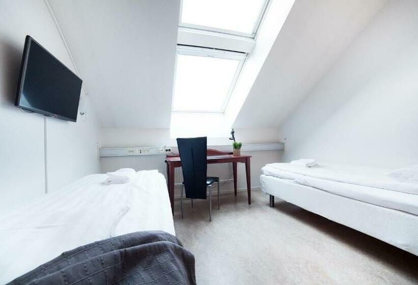 חדר סטנדרט חדר אמבטיה משותף, Pronova Hotell & Vandrarhem