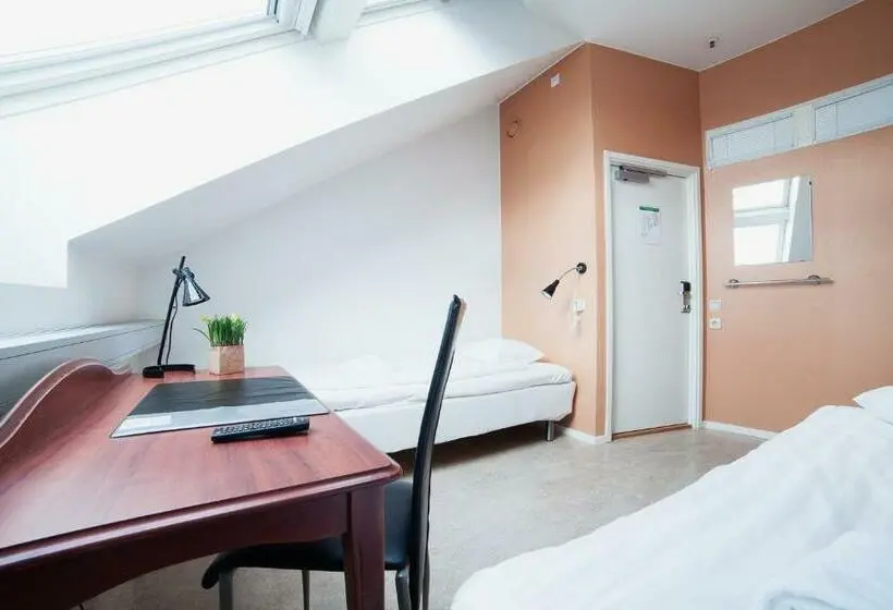 バス共有のスタンダードルーム, Pronova Hotell & Vandrarhem