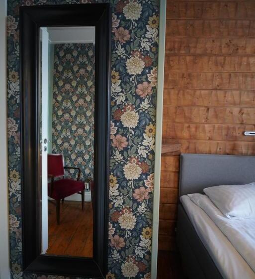 Номер Стандарт, Le Ski Lodge & Steakhouse