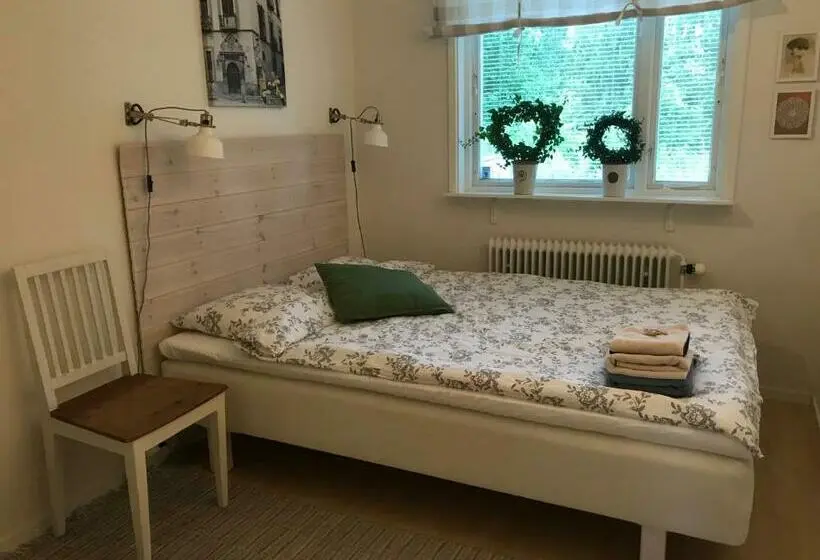 Basic-huone, Tant Grön B&b