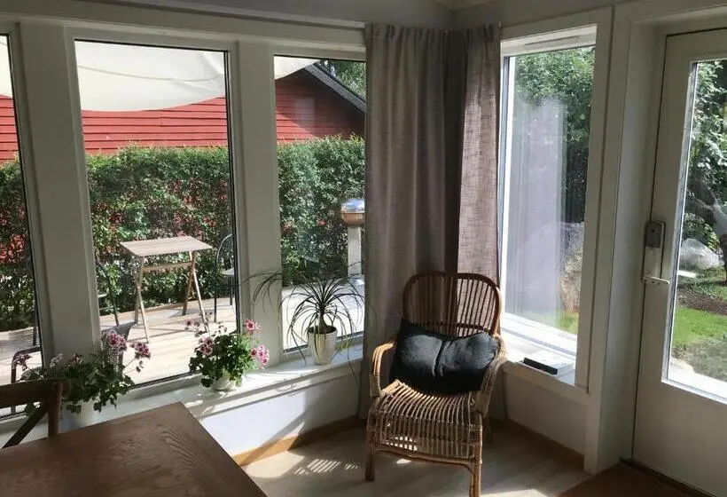 Basic-huone, Tant Grön B&b