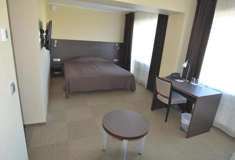 اتاق خانوادگی, Tehvandi Hotell