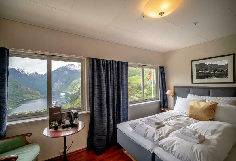 带观景的标准间, Utsikten   By Classic Norway Hotels