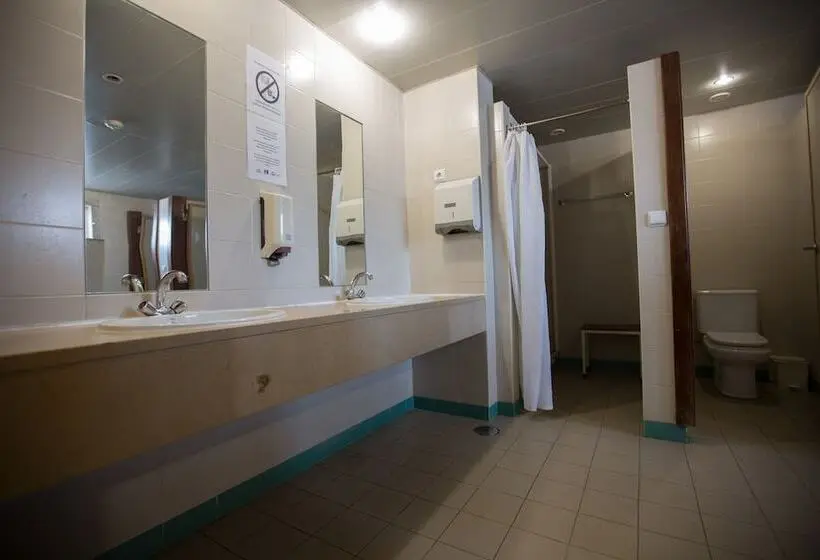 浴室共有スタンダード4人用ルーム, Hi Bragança – Pousada De Juventude