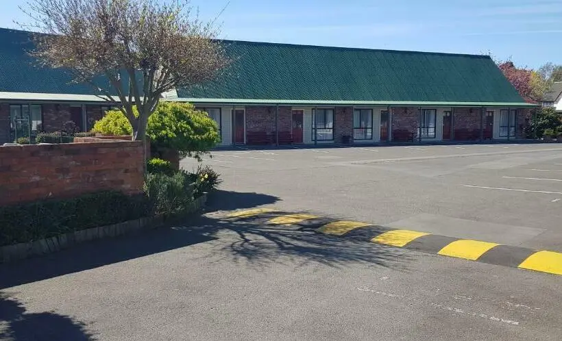 Superior-studio, Ashburton's Regency Motel