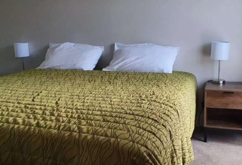 Perhehuoneisto 2 Makuuhuonetta, Ashburton's Regency Motel