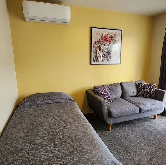 Huoneisto 1 Makuuhuone, Ashburton's Regency Motel