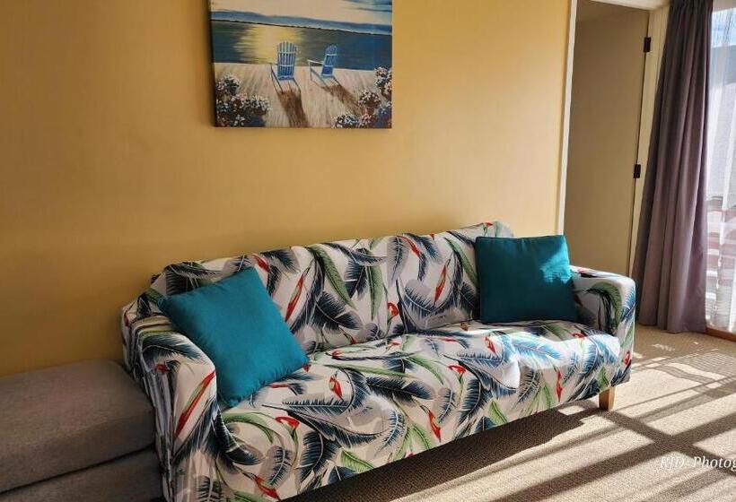 2ベッドルーム家族用アパートメント, Ashburton's Regency Motel