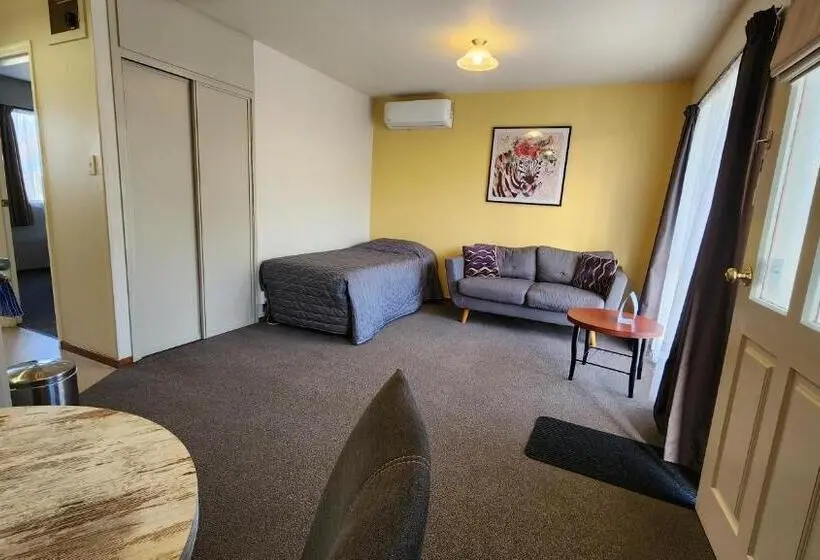 Huoneisto 1 Makuuhuone, Ashburton's Regency Motel