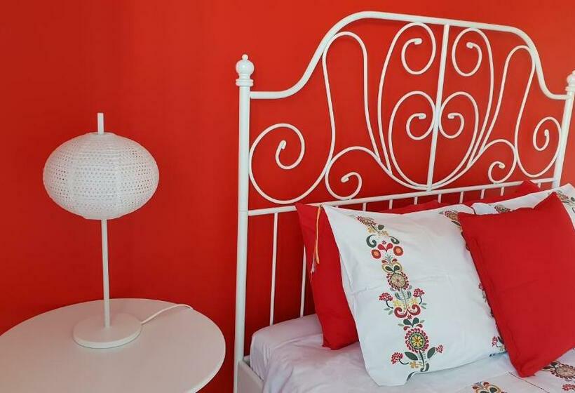 اتاق خانوادگی, 100 Contos