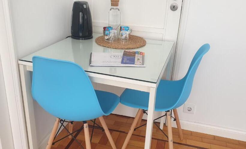 اتاق استاندارد, 100 Contos