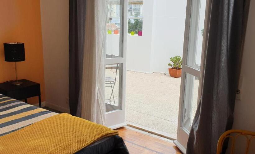 آپارتمان 1 خوابه با تراس, 100 Contos