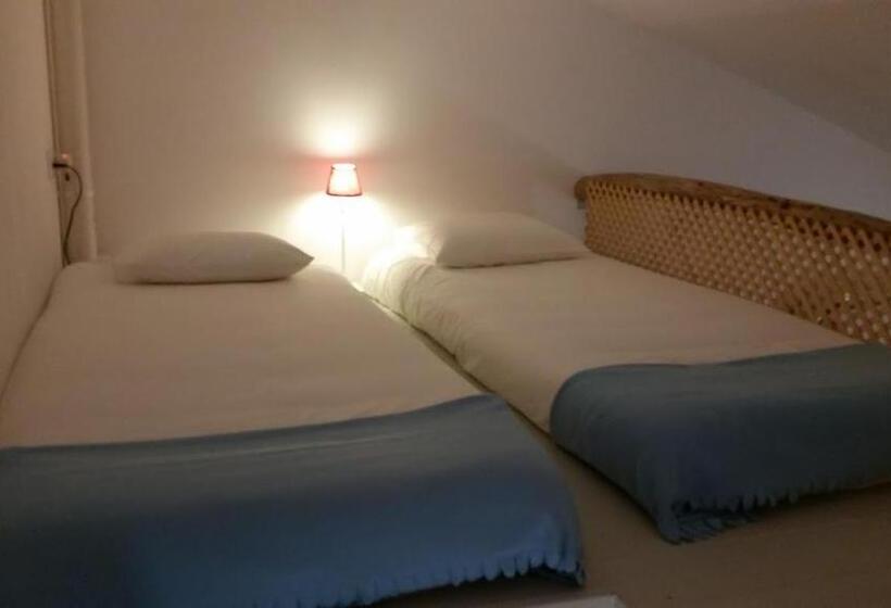 标准工作室, Puravida Divehouse