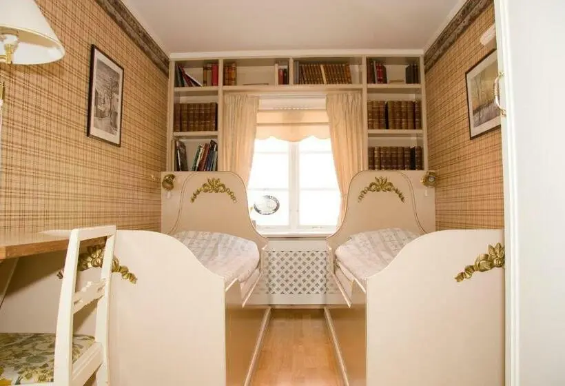 ベーシックルーム, Garvaregården Hotel , B&b Och Café