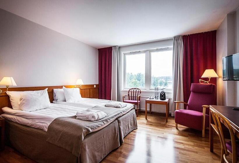 غرفة سوبيريور إطلالة على البحيرة, First Hotel Bengtsfors