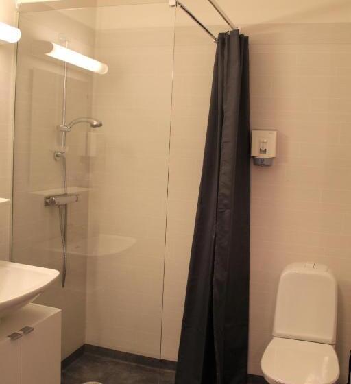 חדר דלוקס, L Amigo