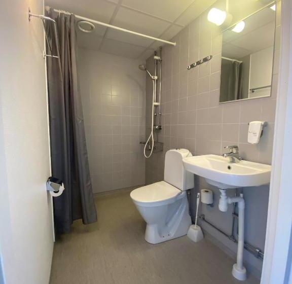 غرفة قياسية, L Rum Oscar