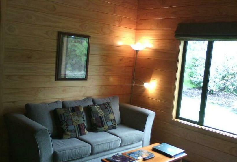 סוויטה אקזקיוטיב, Creel Lodge