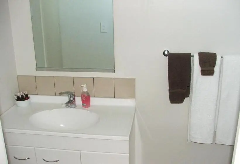 デラックススタジオ, Mount View Motel Hawera