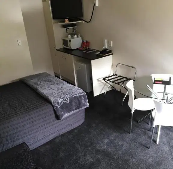 デラックススタジオ, Mount View Motel Hawera